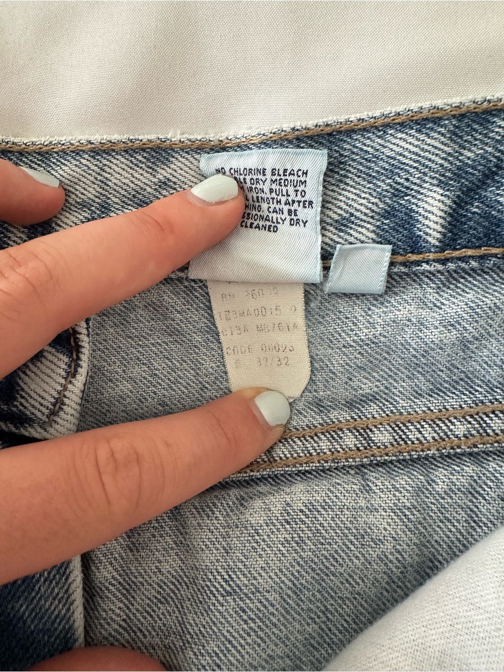 Vintage Calvin Klein Light Blue Jeans - Picture 5 of 8